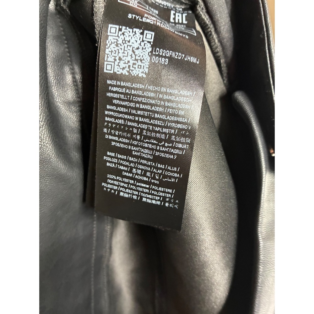 Guess Los Angeles Tania PU Mini Skirt Jet Black Faux Leather XL Q1RD04WBMY0 - Picture 8 of 10
